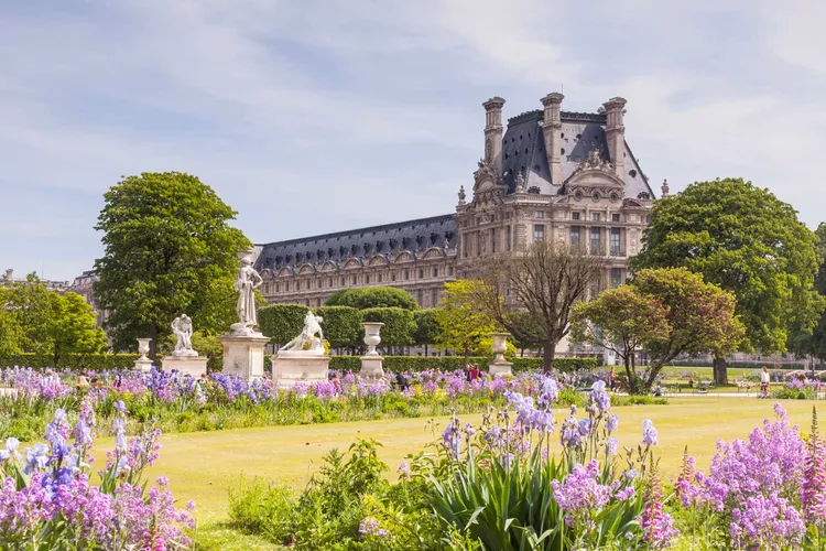 jardin-des-tuileries-paris-PARISTG0321-6571b134c2914182b5dd398699fa2748[1]